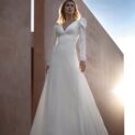 Amis by Pronovias
